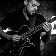 Clases de guitarra y/o teoría musical. Titulación oficial y experiencia demostrable